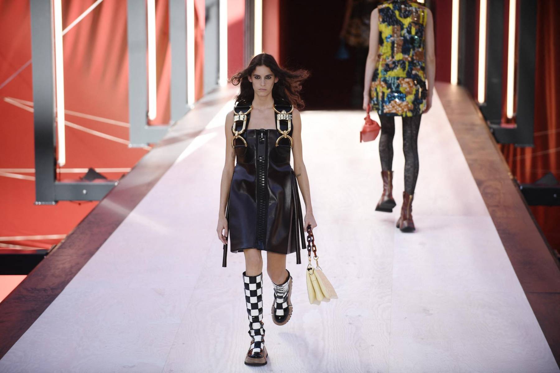 El verano 2023 de Louis Vuitton en versión oversize