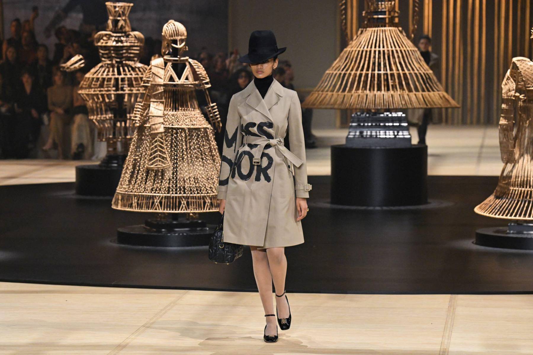 Dior presenta su colección FW 2024