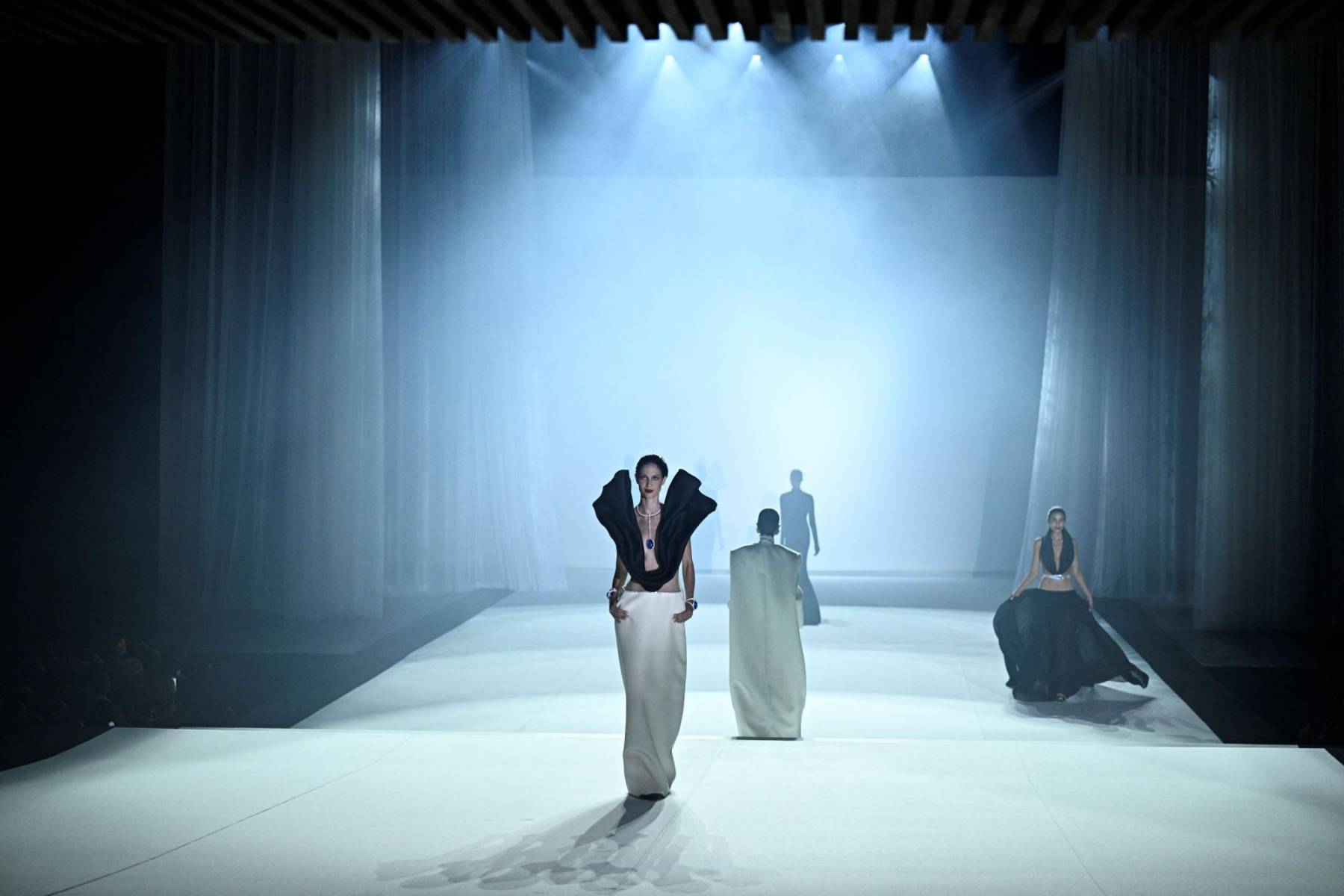 La colección Otoño Invierno 2024/25 Alta Costura de Stephane Rolland