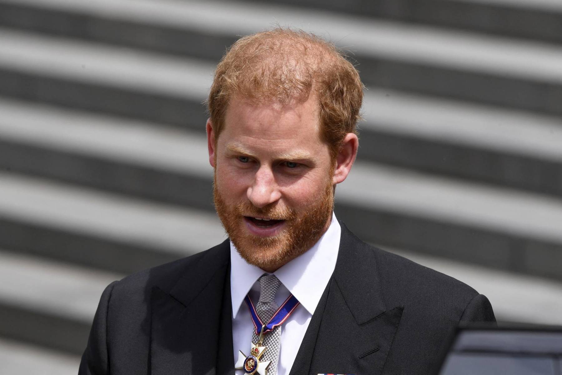 Harry asistirá a la coronación de Carlos III, mientras Meghan...