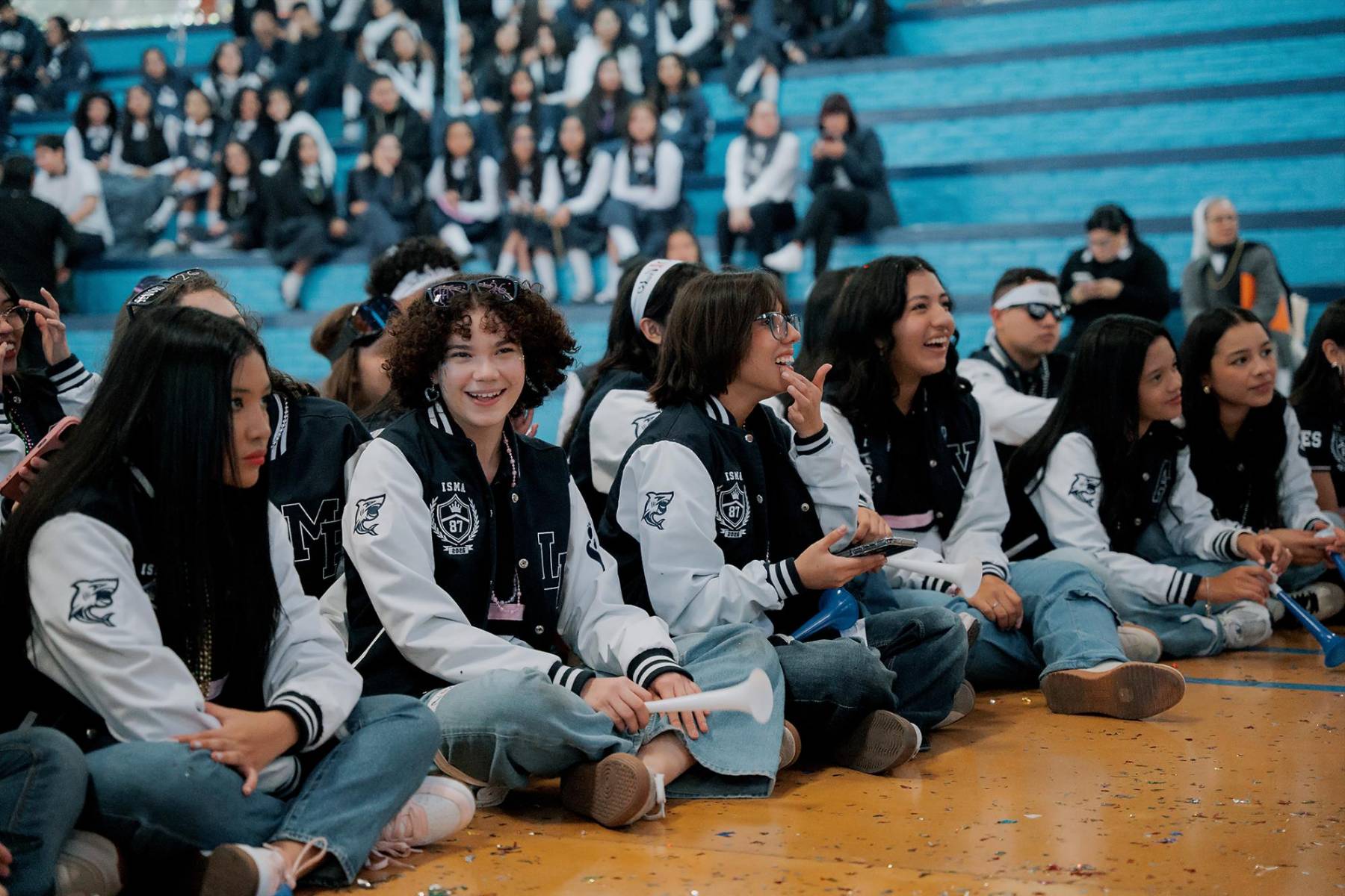 Senior entrance de la clase 2026 del Instituto María Auxiliadora