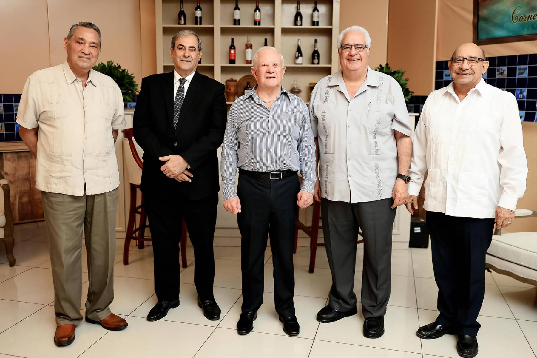 Manuel Urbina, Karim Qubain, Roger Danillo Valladares, Kamal Dieck y Ricardo Luque.