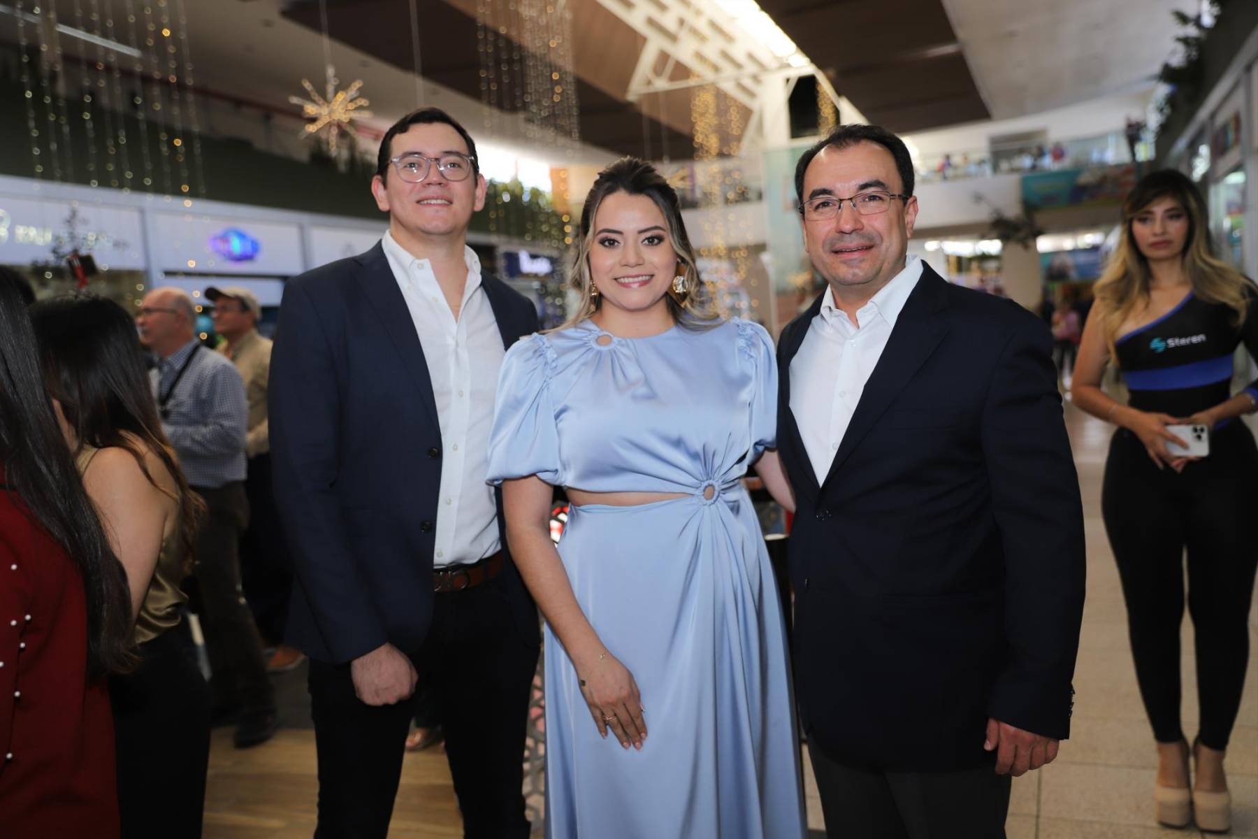 Guillermo Suazo, Karla Suazo y Sergio Prada.
