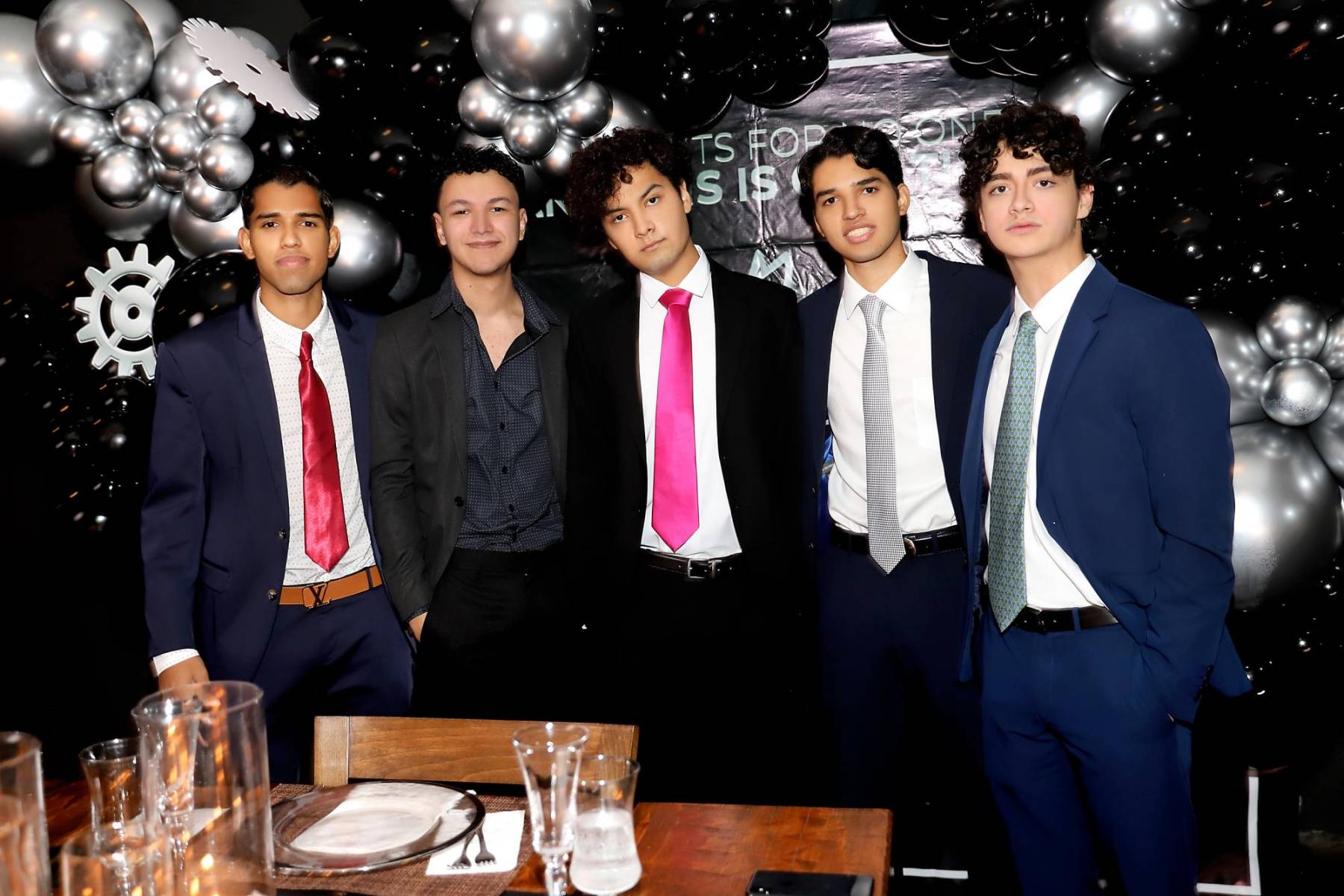 Jairo Mejía, Ronald Massi, Jorge Ortez, Sergio Mejía y Alejandro Irabien