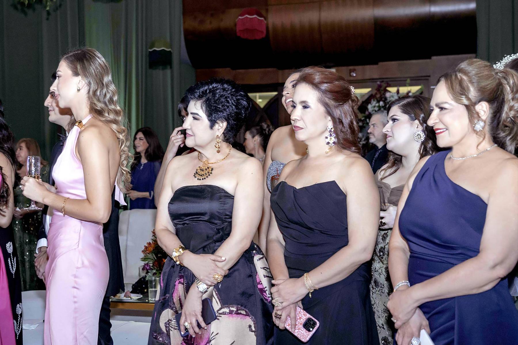Arinna Salgado, Luciana Rietti, Maria Antonia Rivera, Karla Pantoja y Maria Elena Lopez.