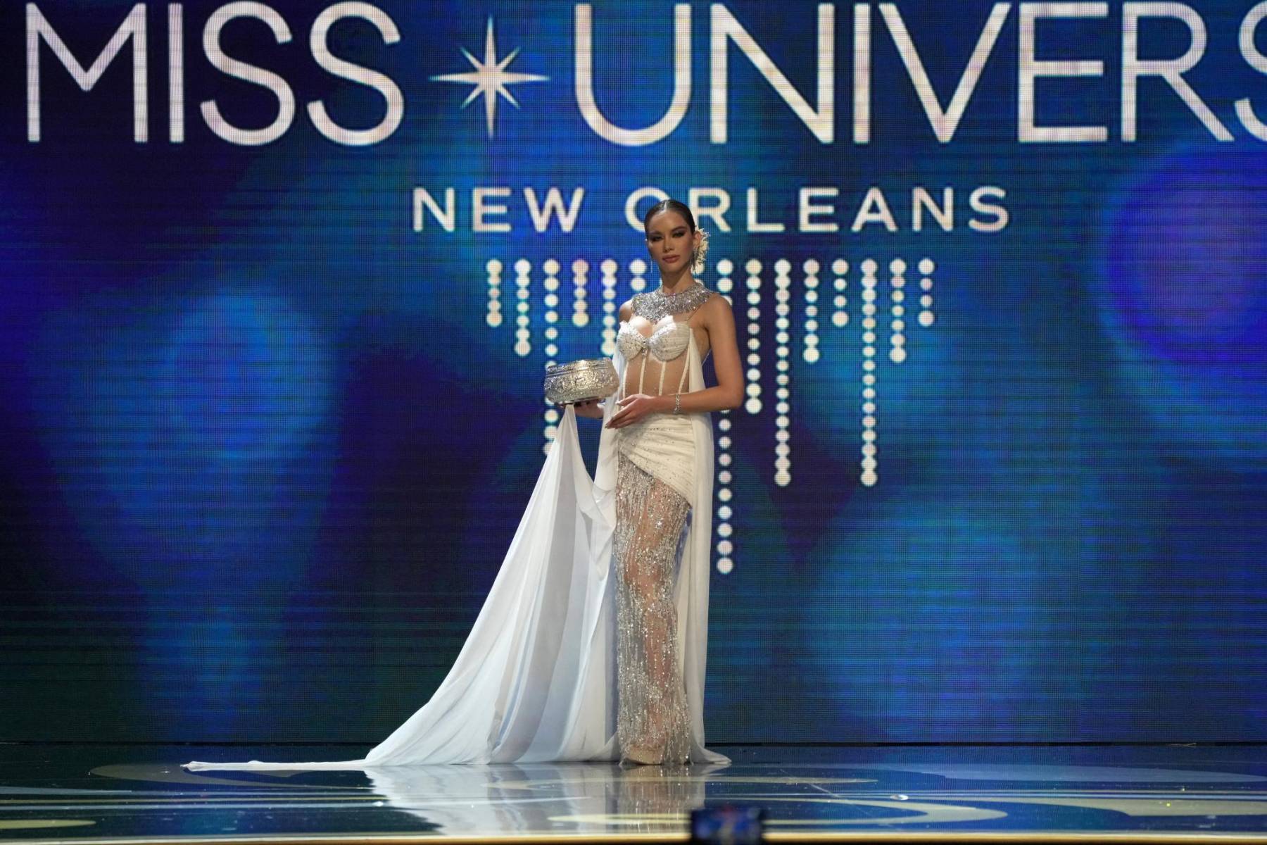  Miss Tailandia, Anna Sueangam-Iam