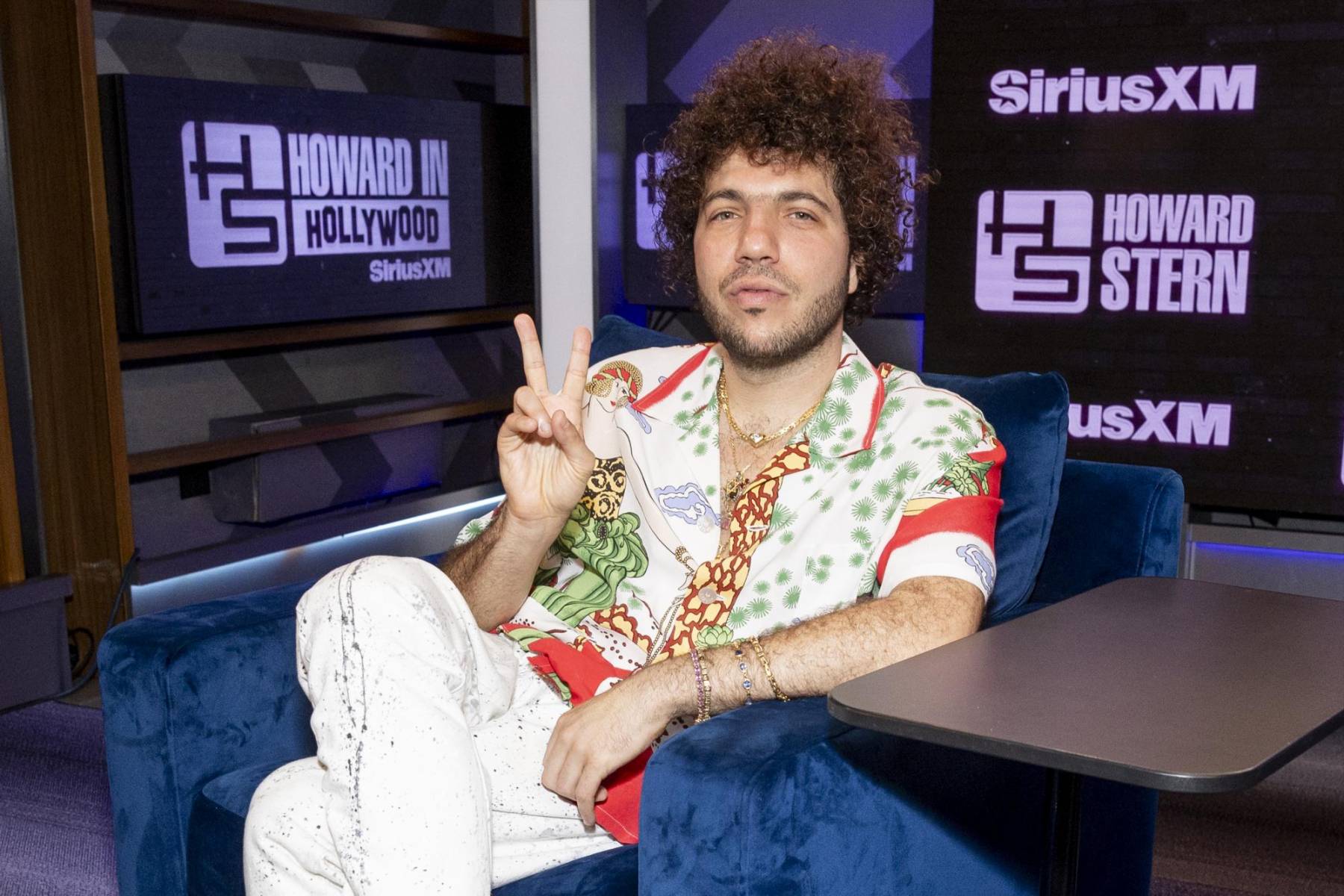 A principios de este año, Benny admitió en una entrevista con Howard Stern que tener hijos era su próximo objetivo. En respuesta, Selena le dijo a Vanity Fair: “Él no puede mentir. Después de la entrevista me moría de risa. Como, ‘¿Algo más que quisieras hacer público?’”.
