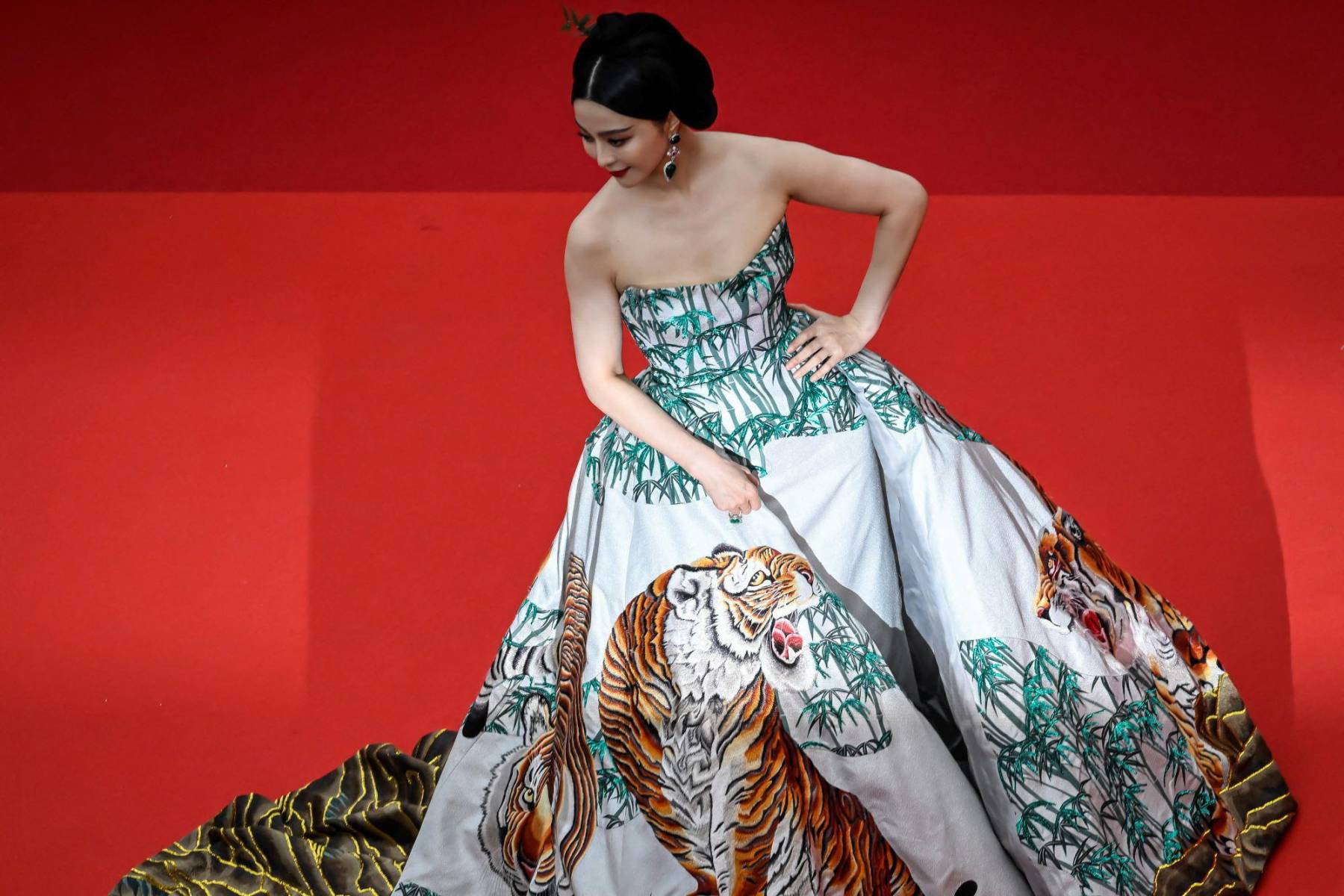 Fan Bingbing en un diseño de Christopher Bu 