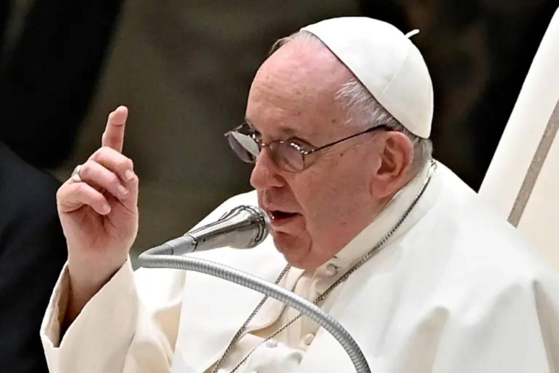 El Papa Francisco impulsó varias reformas dentro del Vaticano, abogando por una mayor transparencia en la gestión financiera y una renovación en la administración de la Iglesia.