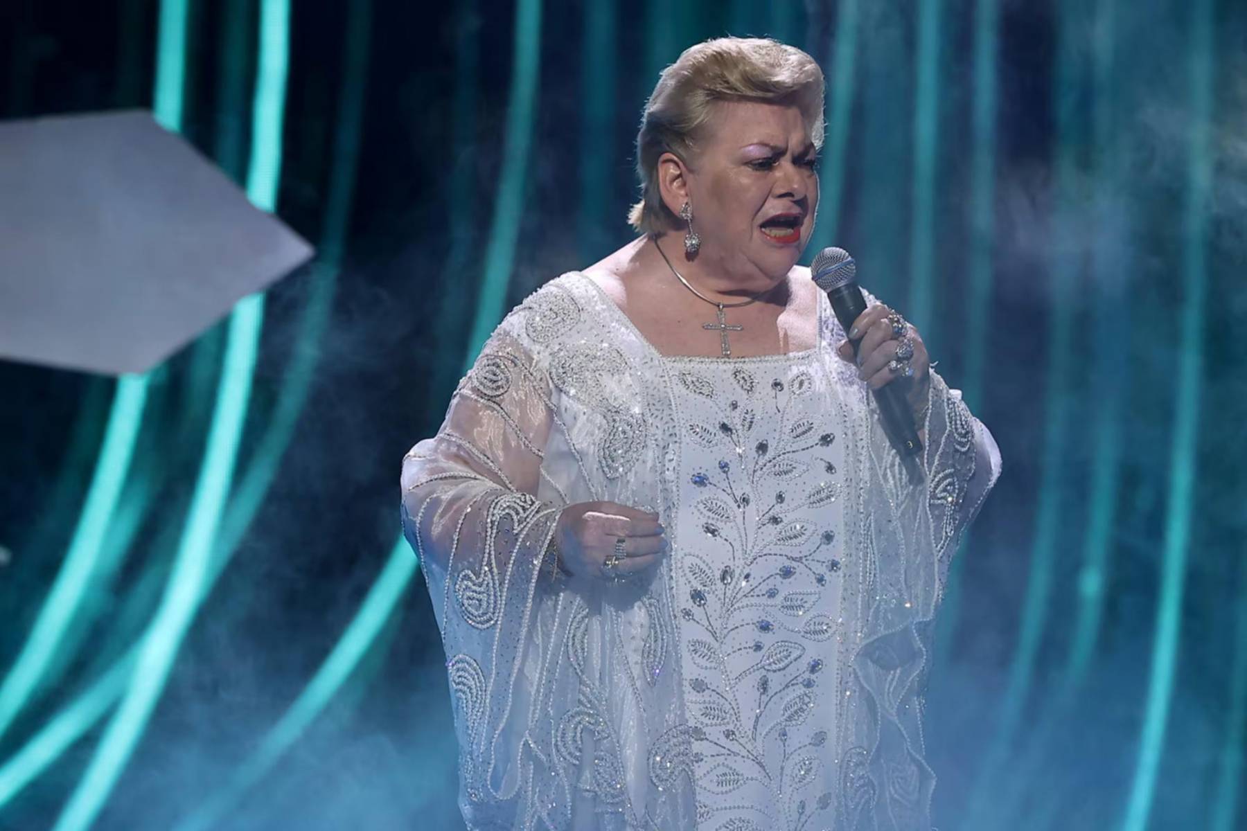 En 2019, Paquita fue hospitalizada por neumonía y trombosis pulmonar, lo que debilitó su estado físico. A pesar de estos problemas de salud, la cantante continuó su carrera, presentándose en escenarios y manteniendo un contacto cercano con sus seguidores.