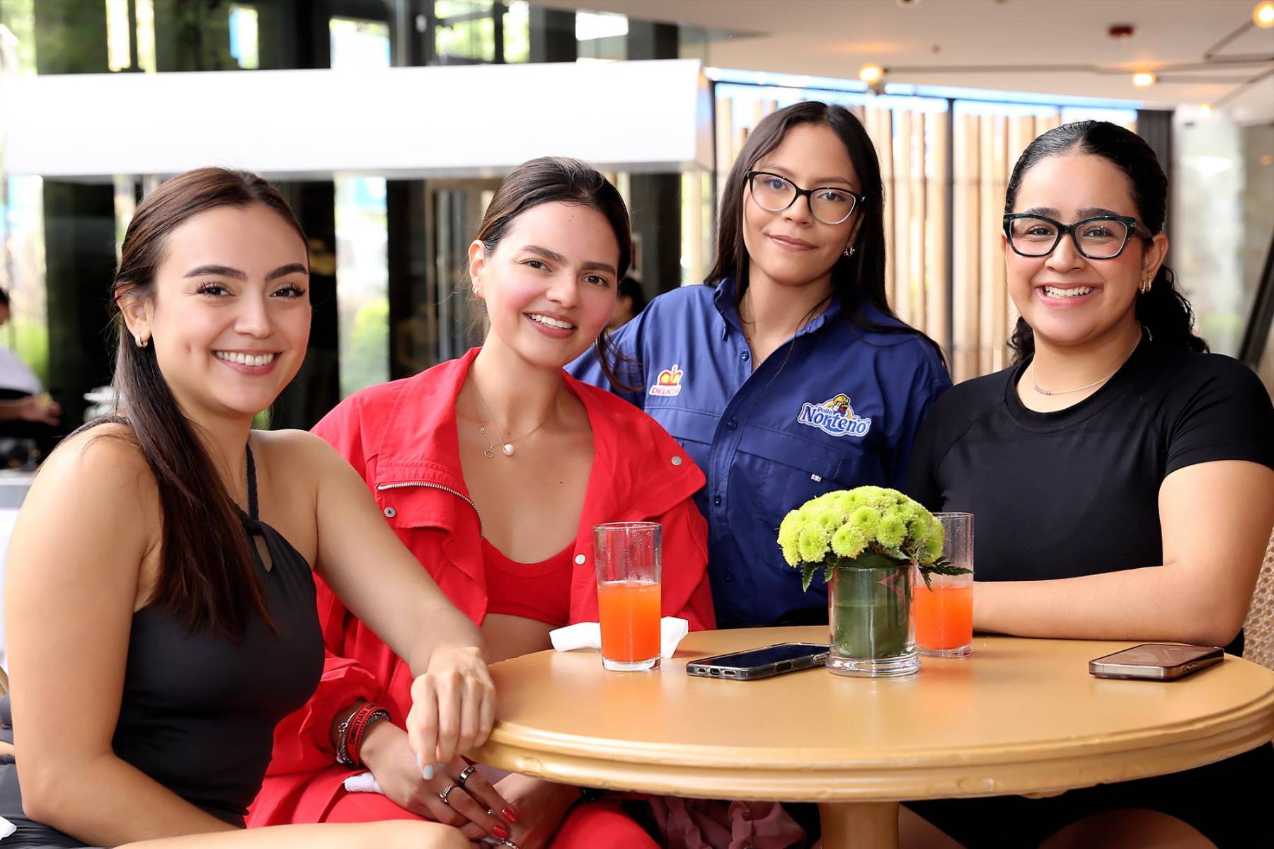 Estefanía Vásquez, Isabella Mejía, Josseline Amador y Sofía Cubas.