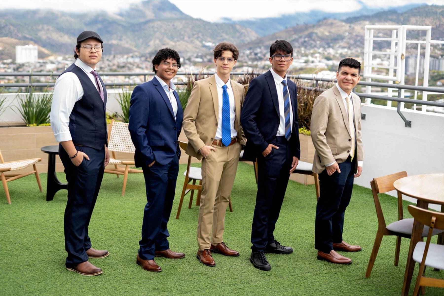 Miguel Rivera, Sergio Rodríguez, Nelson Espinal, Jonathan Díaz y Henry Dávila