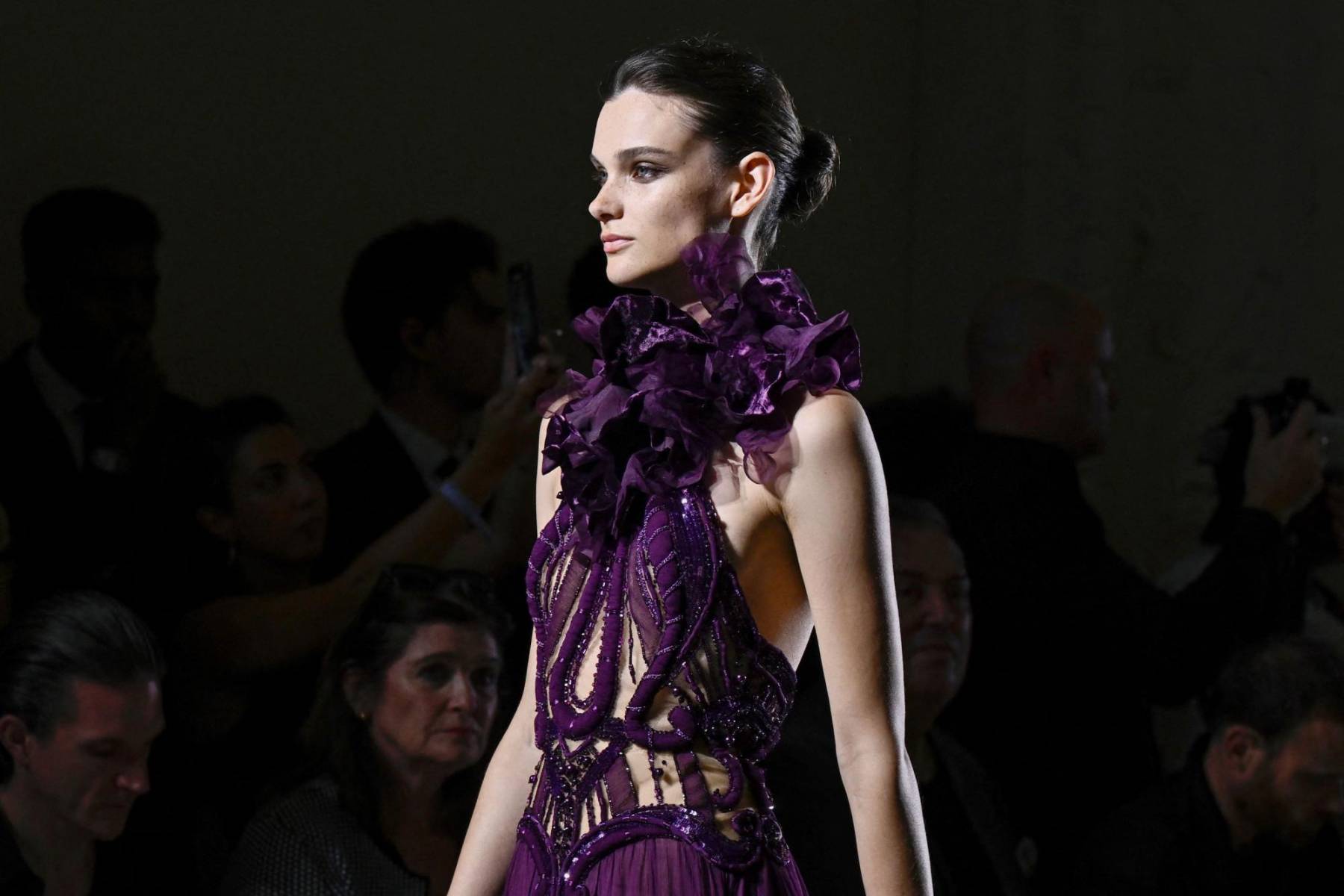 Elie Saab presenta su colección Alta Costura Otoño Invierno 2024/25