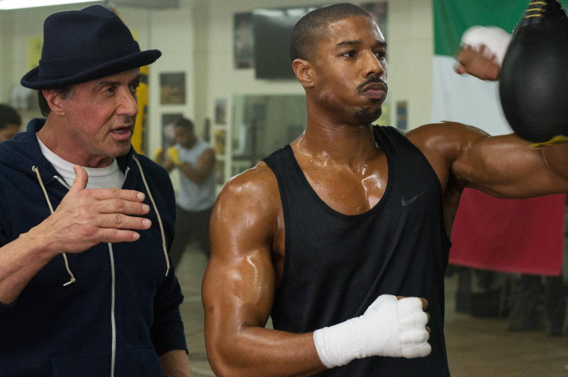 <b>Creed</b>Esta nueva entrega de la saga <i>Rocky</i>, dirigida por Ryan Coogler, siguió la historia de Adonis Creed, el hijo de Apollo, bajo la tutela de un envejecido Rocky Balboa, interpretado por Sylvester Stallone. 