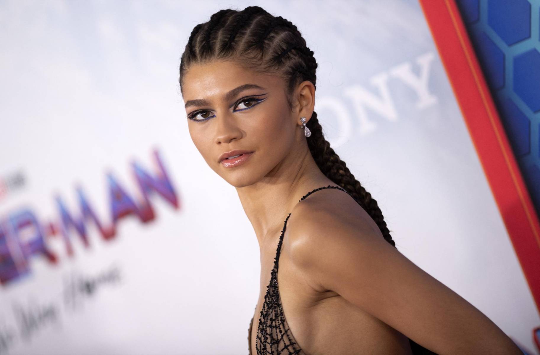 <b>MEJOR ACTRIZ DRAMA TELEVISIÓN: ZENDAYA, EUPHORIA</b>