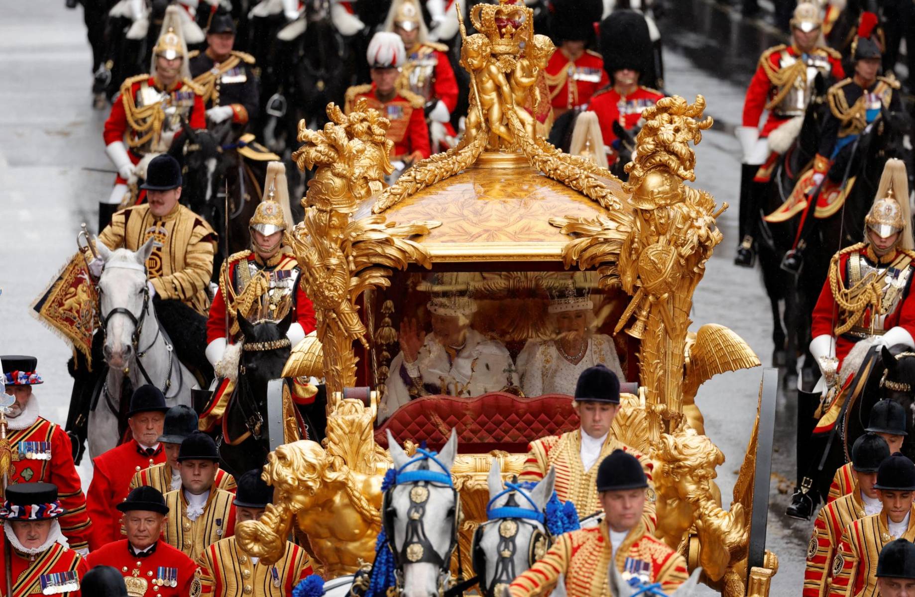 La procesión de coronación de Carlos III y Camila