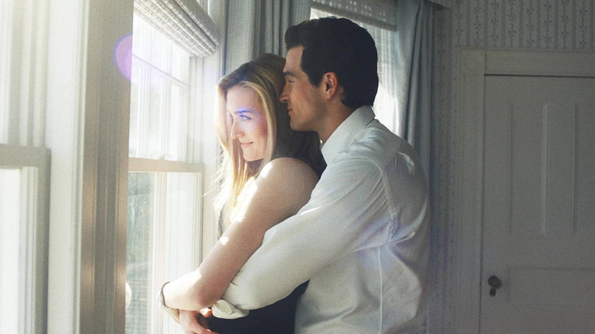 <b>Love Story: John F. Kennedy Jr. &amp; Carolyn Bessette (Disney+)</b>La historia de amor más mediática del cambio de milenio protagoniza una de las series de las que más se habló en 2026. Un análisis certero de las enigmáticas figuras de John F. Kennedy y Carolyn Bessette, casi tres décadas después de morir en un fatídico accidente de aviación.