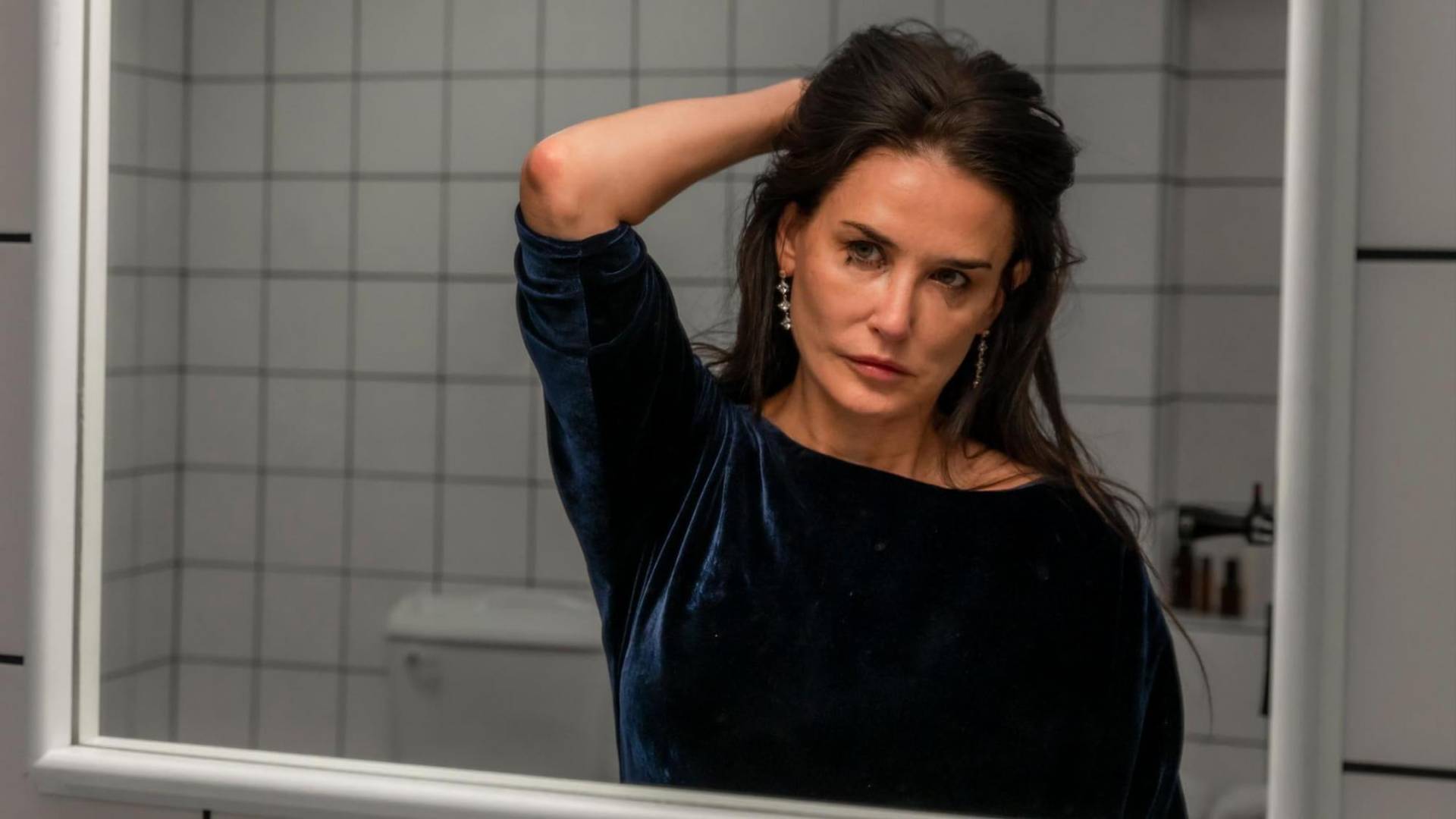 La interpretación de Demi Moore en el papel principal ha sido ampliamente elogiada, consolidando su regreso triunfal a la gran pantalla.