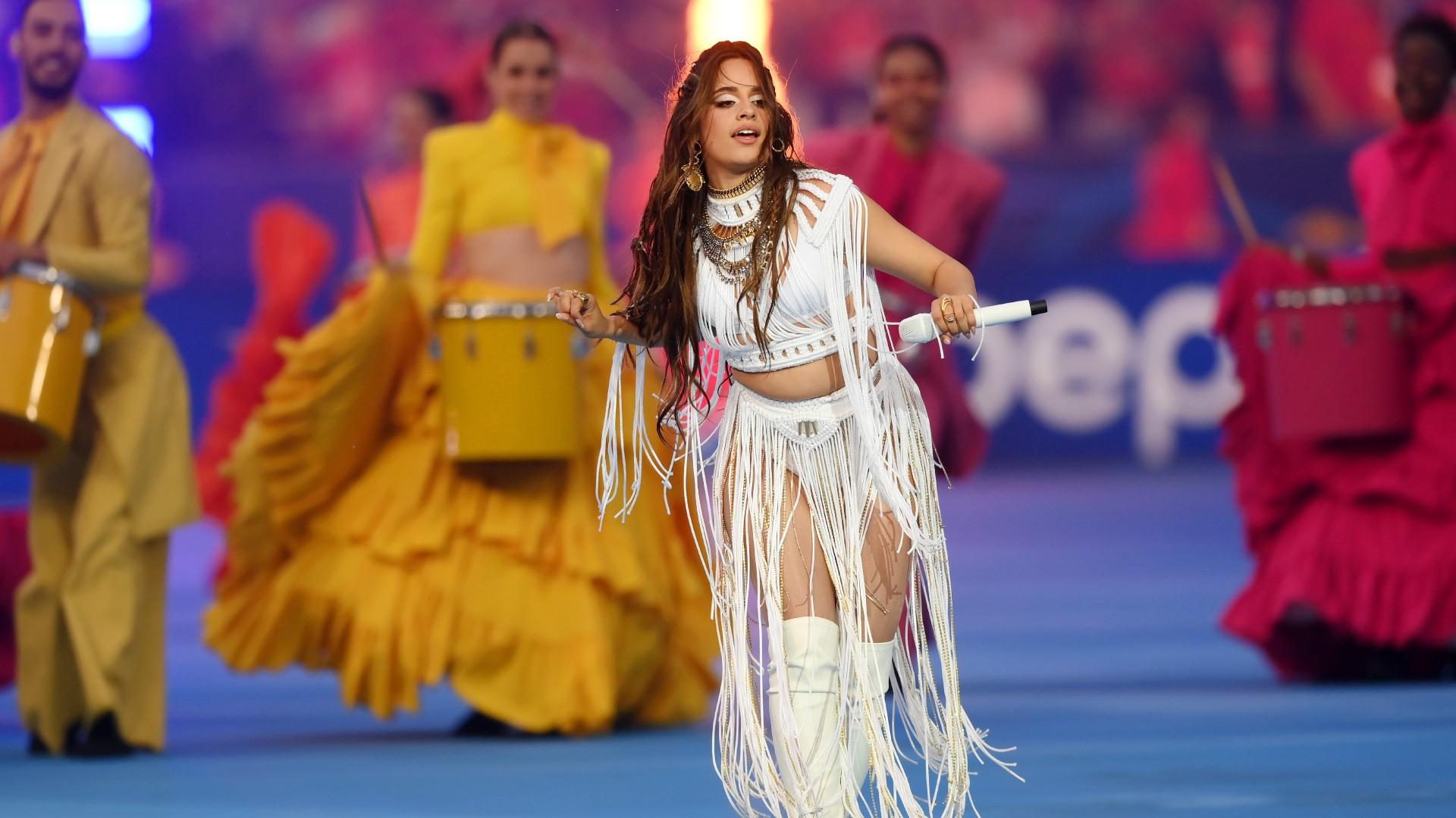 La presentación de Camila Cabello en la final de la Champions League