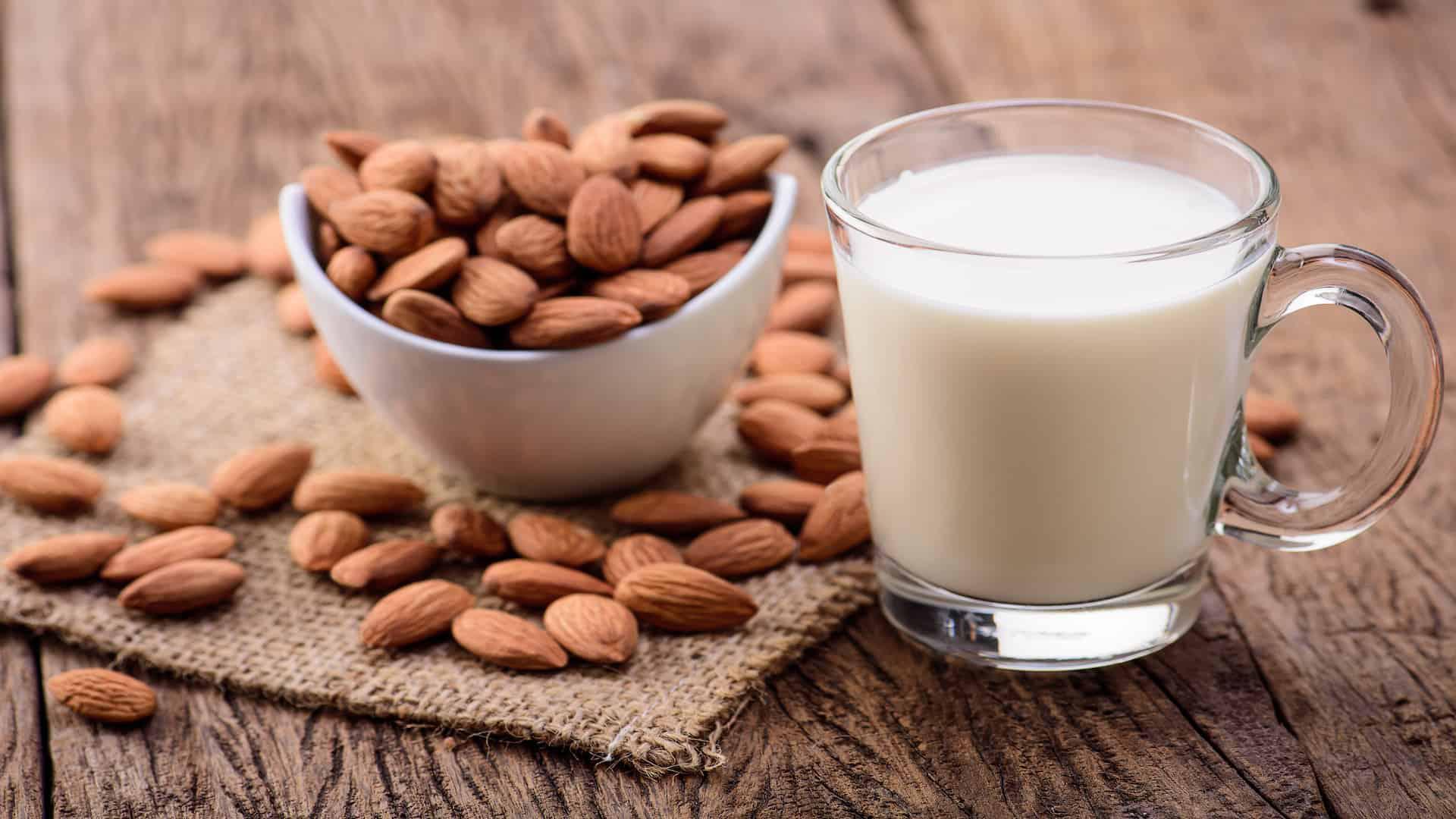 Beneficios de la leche de Almendras