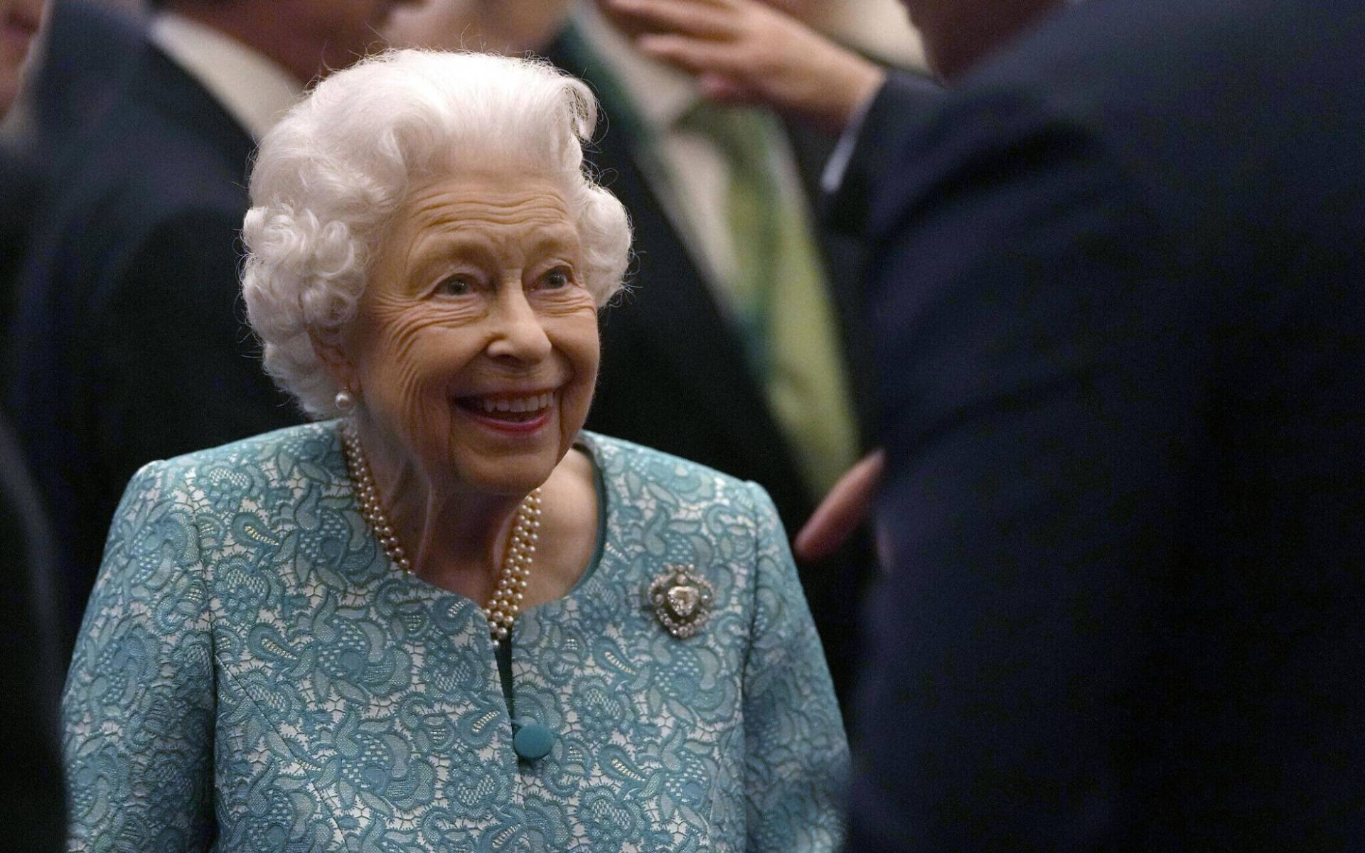 Habrán 12 días de luto nacional. En este periodo de tiempo, el cuerpo de la reina será movido al Palacio de Buckingham y se comenzarán los preparativos para el funeral.