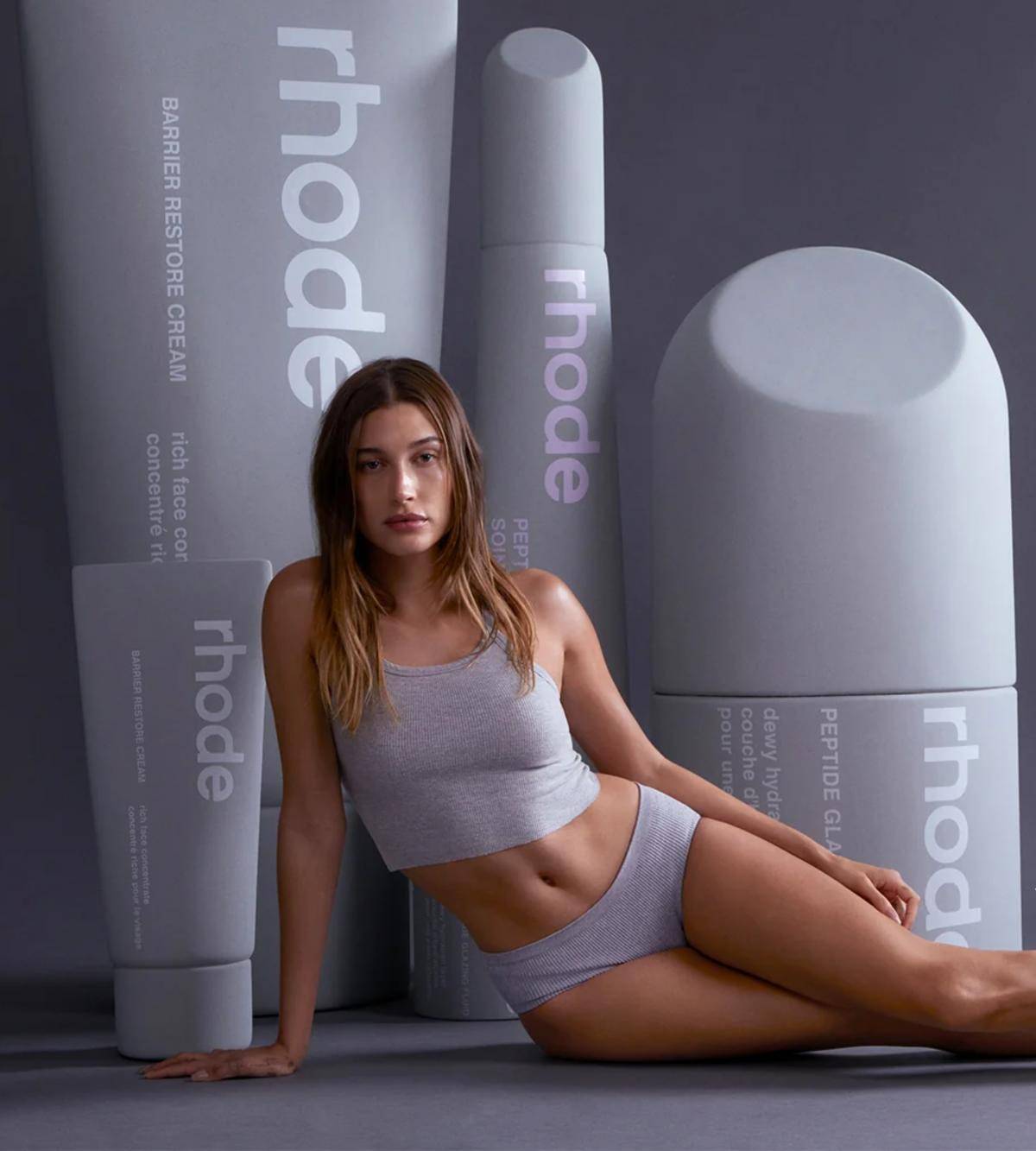 Hailey Bieber vende Rhode a E.l.f. Beauty por $1 billón