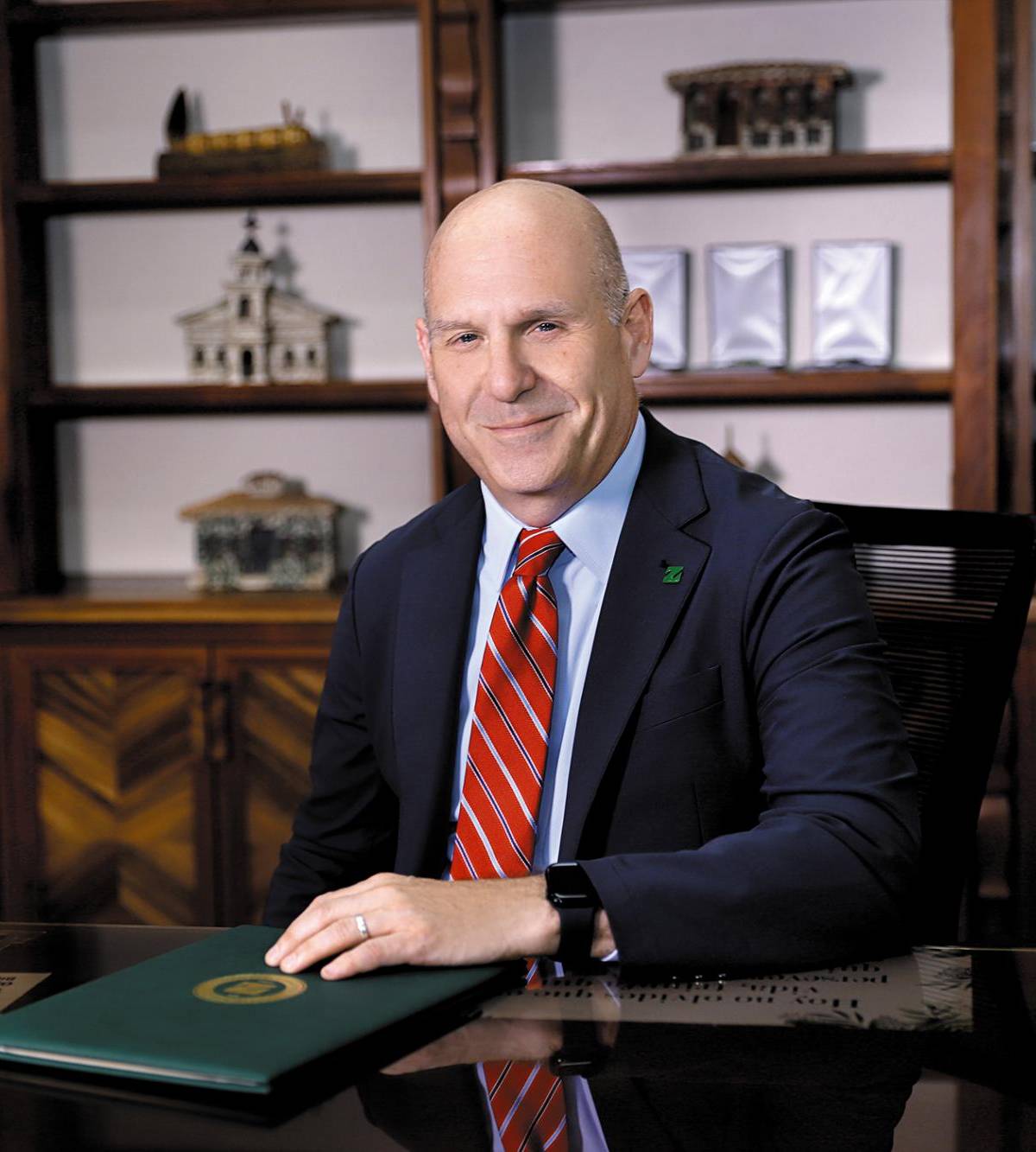 Jeff Cohen regresa a Honduras como el nuevo rector de la Universidad Zamorano. Esta vez su rol es distinto: menos diplomático, más institucional; menos estratégico en lo geopolítico, más enfocado en lo humano. Su sueño: dejar un legado.