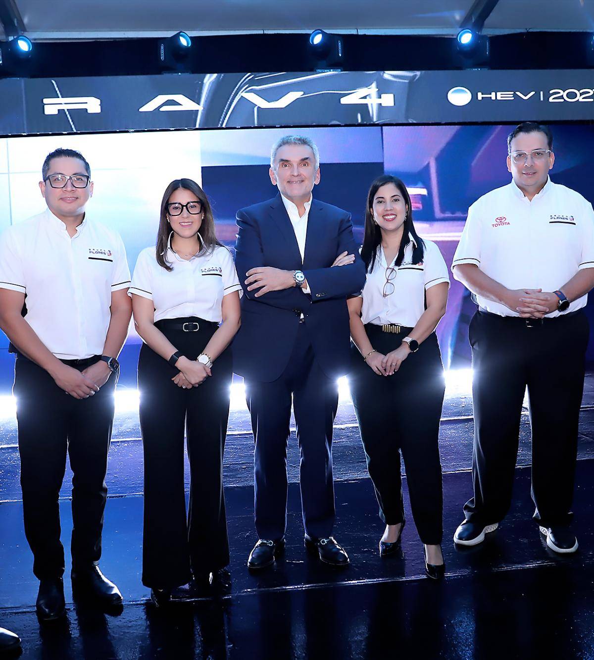 Grupo Flores presentó el nuevo Toyota RAV4 Híbrido 2027