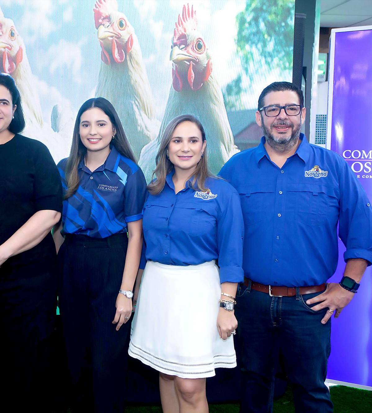 Cinthia Almendares, Directora de Mercadeo B2C: Pollo, Nadia Burbara, Representante de Comisariato Los Andes; Samantha Rovelo, Gerente de Mercadeo CLA; Melany Galeano, Brand Manager y Gustavo Abadie, Gerente de Ventas Cargill.