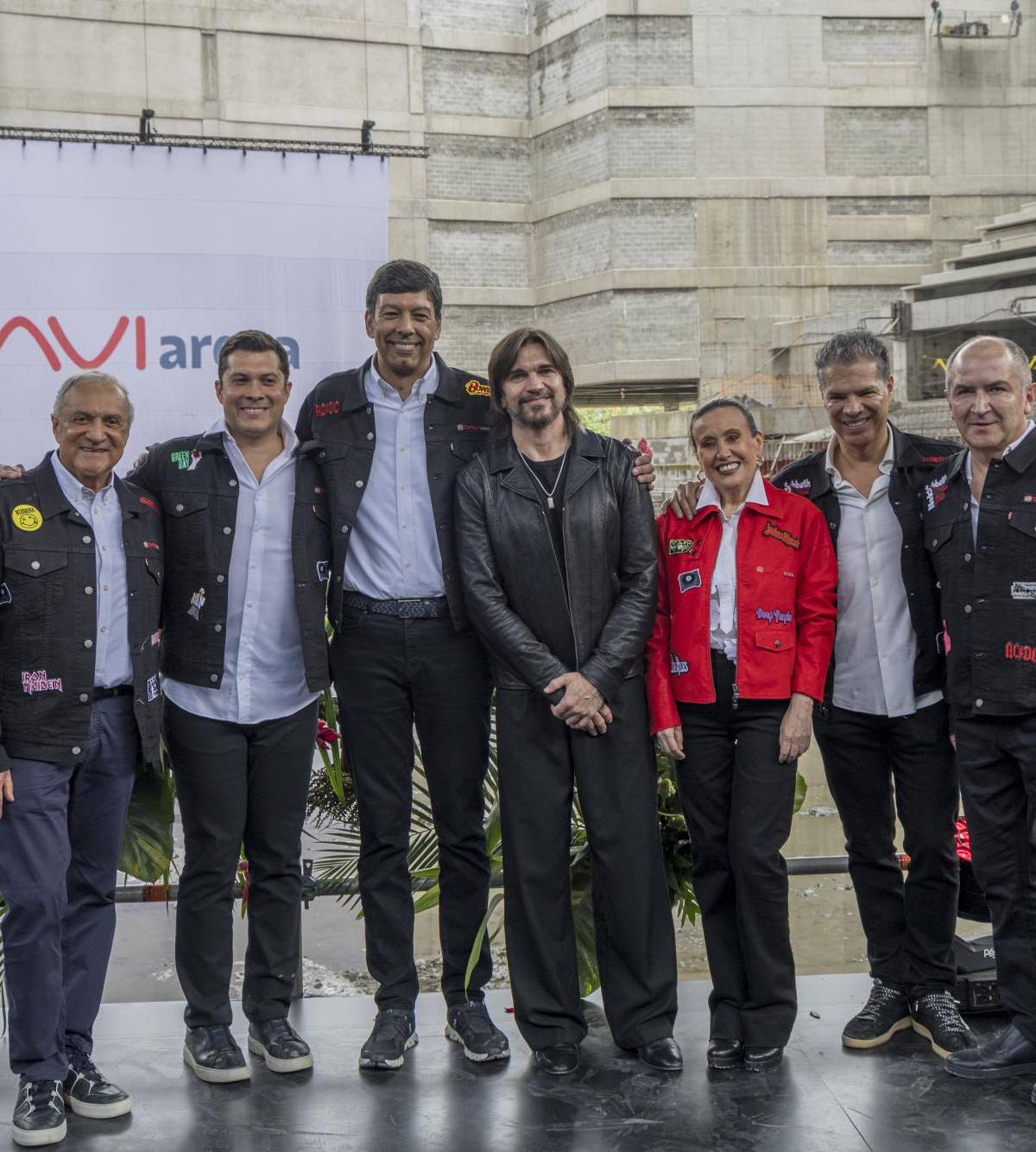 <i>DAVIarena, </i>próximo a inaugurarse en Antioquia, Colombia, surge como el proyecto más ambicioso en la industria del entretenimiento en Latinoamérica. Davivienda es el primer banco en apostar decididamente por este sector. Este escenario multipropósito no solo redefine los estándares de infraestructura regional, sino que eleva la competitividad del territorio al nivel de las grandes capitales del mundo.