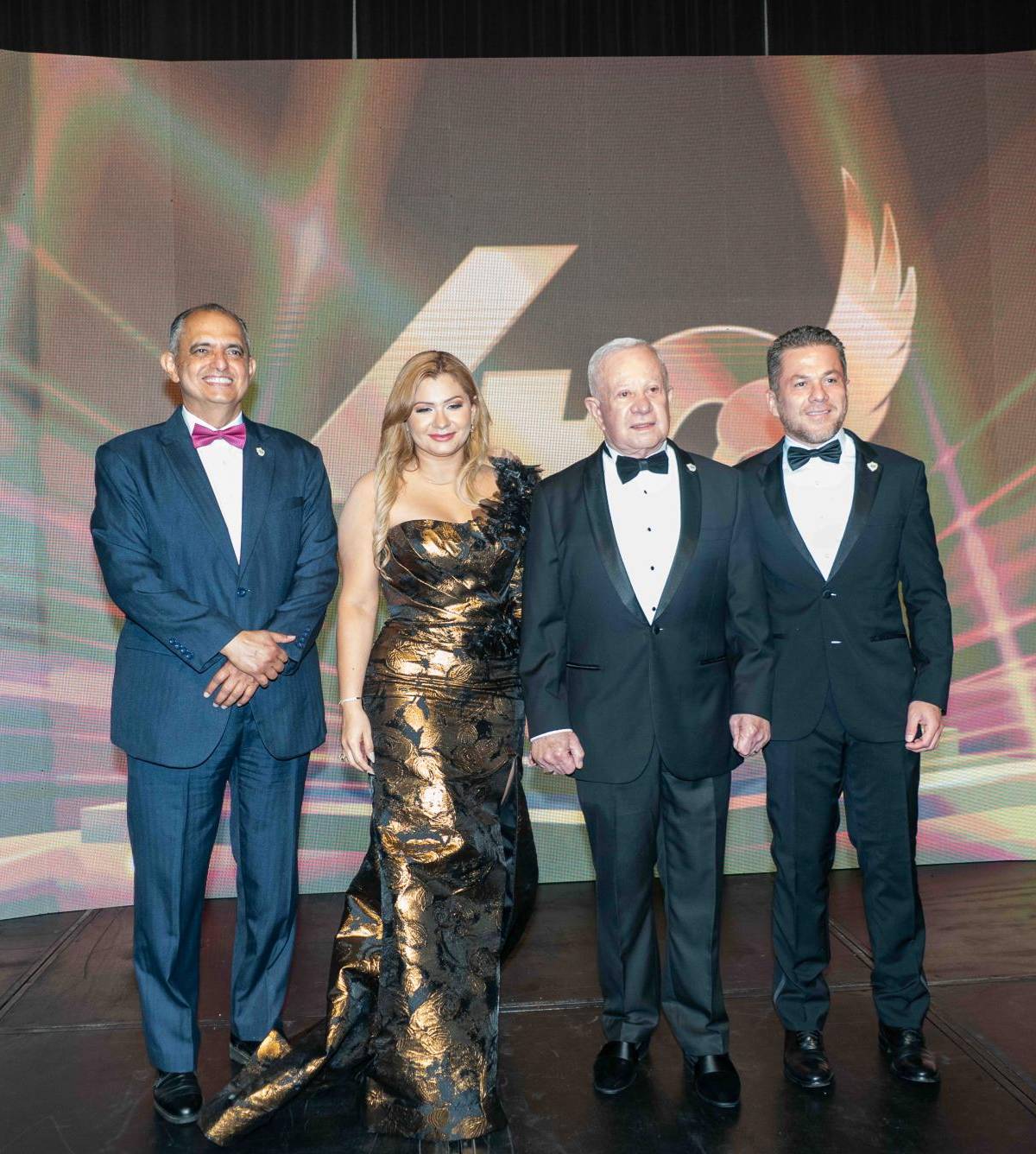 Javier Mejía, rector de la Universidad Tecnológica de Honduras, Emma de Valladares, directora de mercadeo de UTH; Roger Danilo Valladares, presidente y fundador de UTH y su hijo Roger Enrique Valladares, vicepresidente ejecutivo de UTH.