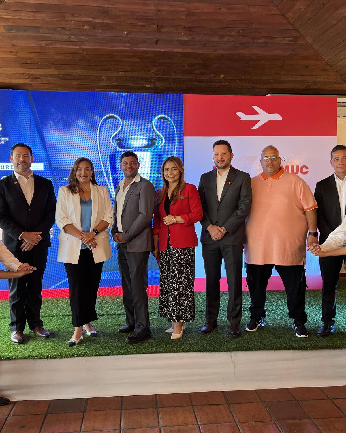 Clientes BAC vivieron la gran final de la UEFA Champions League 2025 en Múnich gracias a Mastercard