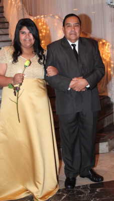 Seniors de la Mayan School se graduan