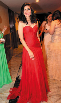 Del Campo International School grad