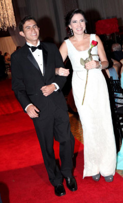 La prom de la Escuela Americana