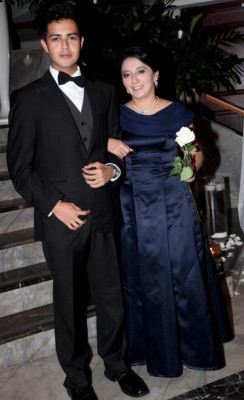 Del Campo International School grad