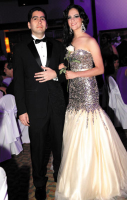 Del Campo International School grad