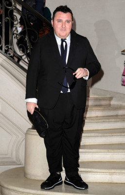 Total apoyo a Raf Simons en su debut