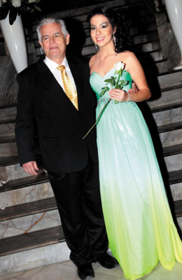 Del Campo International School grad