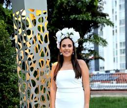 Monique García está a un paso del altar y ha querido celebrarlo por todo lo alto. En el mes de octubre daba a conocer su compromiso, ahora, Monique hija de Carlos Francisco García y Rosemonde Abedrabbo-García ha sido protagonista de un bridal shower al estilo Frida Kahlo. Mónique se casará el próximo mes con Álvaro Herra Zelaya.