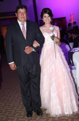 Del Campo International School grad