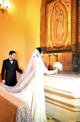 La boda de Atenas Hernández y Juan Merino