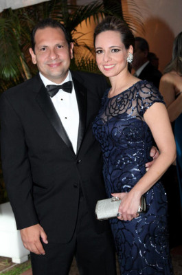 La boda de René Serrano y Elisa García