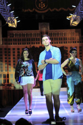 Desfile de modas de la EIS