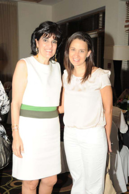 Happy Birthday Maribel Andonie!