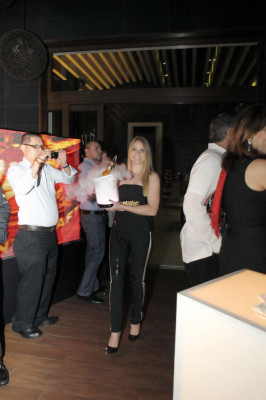 Turn up the night en Hanawa