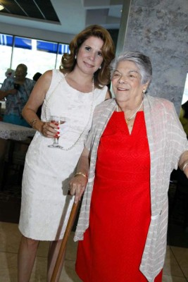 Cumpleaños de Maruca Reyes Noyola!