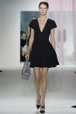 Raf Simons redescubre a Dior