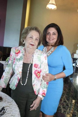 Cumpleaños de Maruca Reyes Noyola!