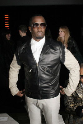 Total black de Kanye West